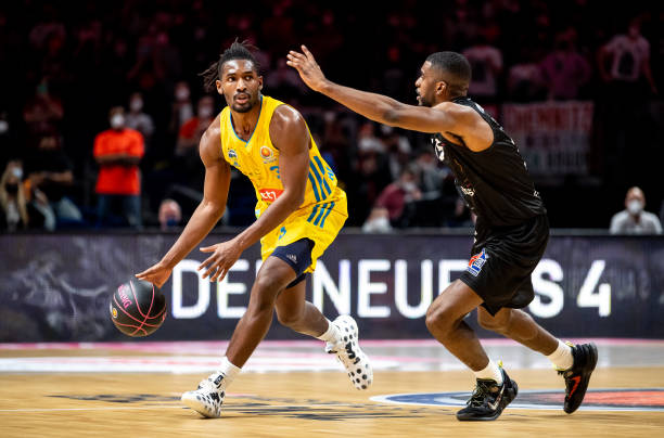 许多顶级主 许多顶级主